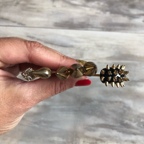 New Gold studded spike Hair Clips main image 4